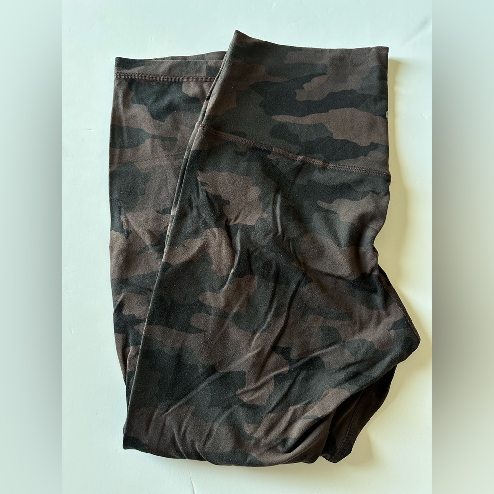 Lululemon Wunder Train Legging